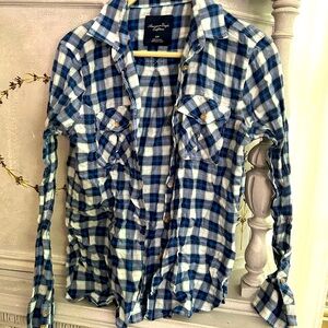 American Eagle Plaid Button Down Shirt